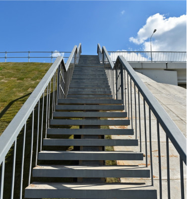 Лестничные марши и пандусы