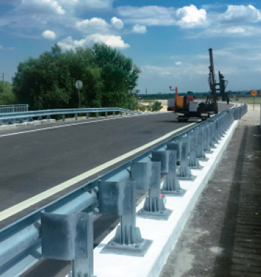 Мостовые ограждения