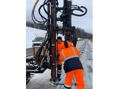 Устройство металлического барьерного ограждения на объекте: «Капитальный ремонт автомобильной дороги Р-242 Пермь - Екатеринбург км 187+000 - км 232+000, км 276+000 - км 301+000, км 301+000 - км 326+000 в Свердловской области» 41