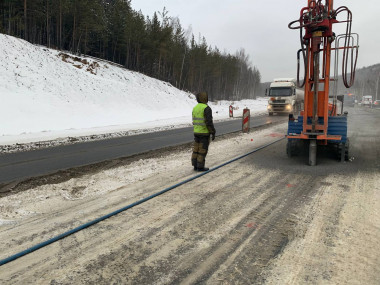Устройство металлического барьерного ограждения на объекте: «Капитальный ремонт автомобильной дороги Р-242 Пермь - Екатеринбург км 187+000 - км 232+000, км 276+000 - км 301+000, км 301+000 - км 326+000 в Свердловской области» 44