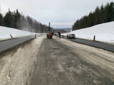 Устройство металлического барьерного ограждения на объекте: «Капитальный ремонт автомобильной дороги Р-242 Пермь - Екатеринбург км 187+000 - км 232+000, км 276+000 - км 301+000, км 301+000 - км 326+000 в Свердловской области» 45