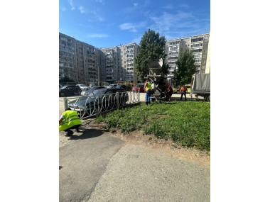 Установка ограничивающих металлических пешеходных ограждений в городском округе Верхняя Пышма 26