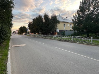 Установка ограничивающих металлических пешеходных ограждений в городском округе Верхняя Пышма 25