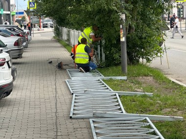 Установка ограничивающих металлических пешеходных ограждений в городском округе Верхняя Пышма 33
