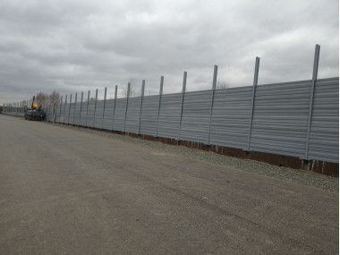 Выполнение работ по устройству шумозащитных экранов и металлического барьерного ограждения на объекте: «Реконструкция автомобильной дороги вокруг г. Екатеринбурга на участке Семь Ключей – Большой Исток». 7